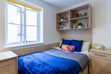 1 bed studio, Lower North Street, City Centre, Exeter, EX43EU - Image 3